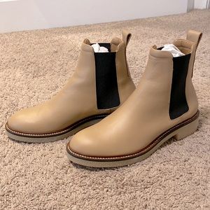 Brand New Everlane The Italian Leather Chelsea Boot Women’s 7.5 in Biscuit